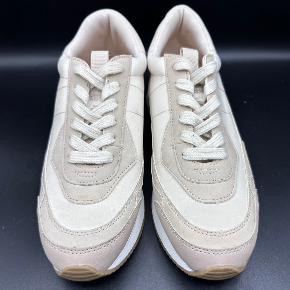 Universal Thread - Courtney Sneakers - Women’s